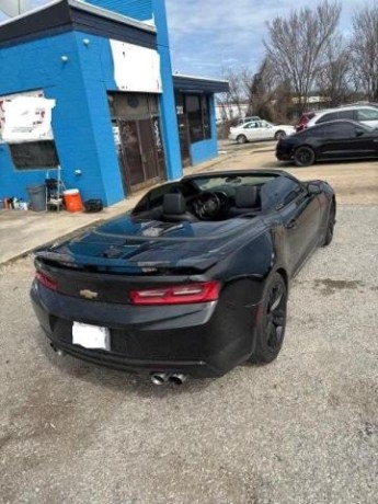 2017-chevrolet-camaro-ss-big-3